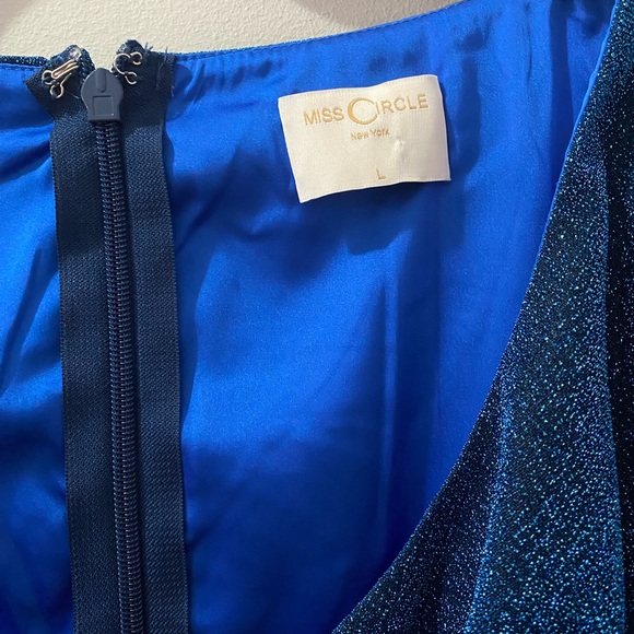 Miss Circle Santana Navy Blue Puff Sleeve Glitter Dress - Picture 4 of 4